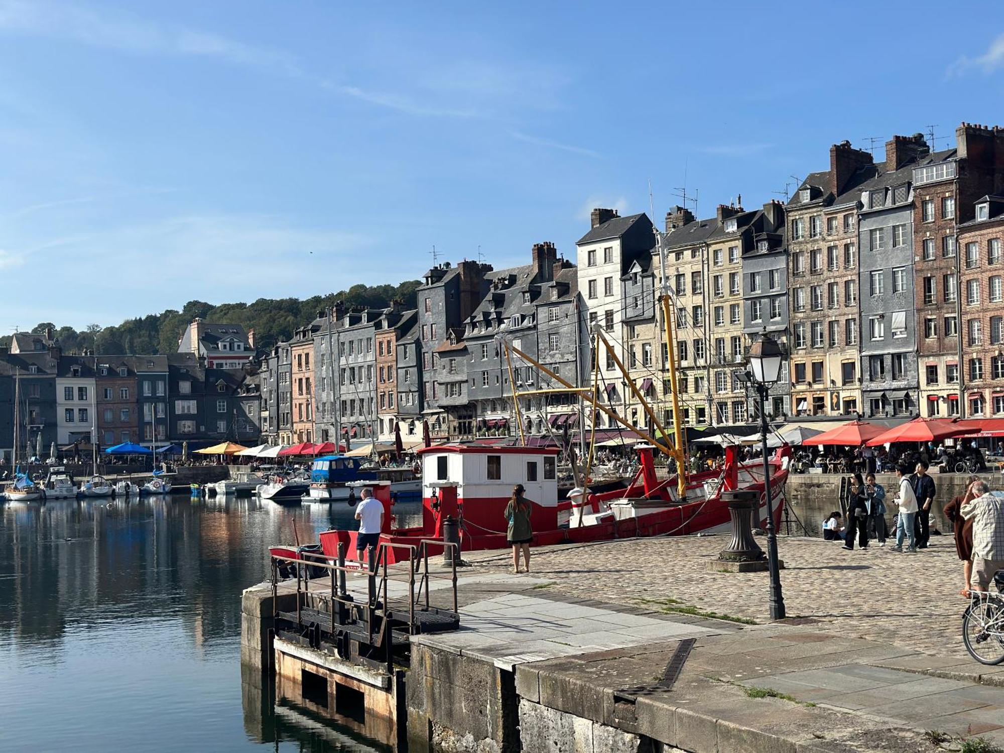 Nid D'Amour Sous Les Toits ! Honfleur Buitenkant foto
